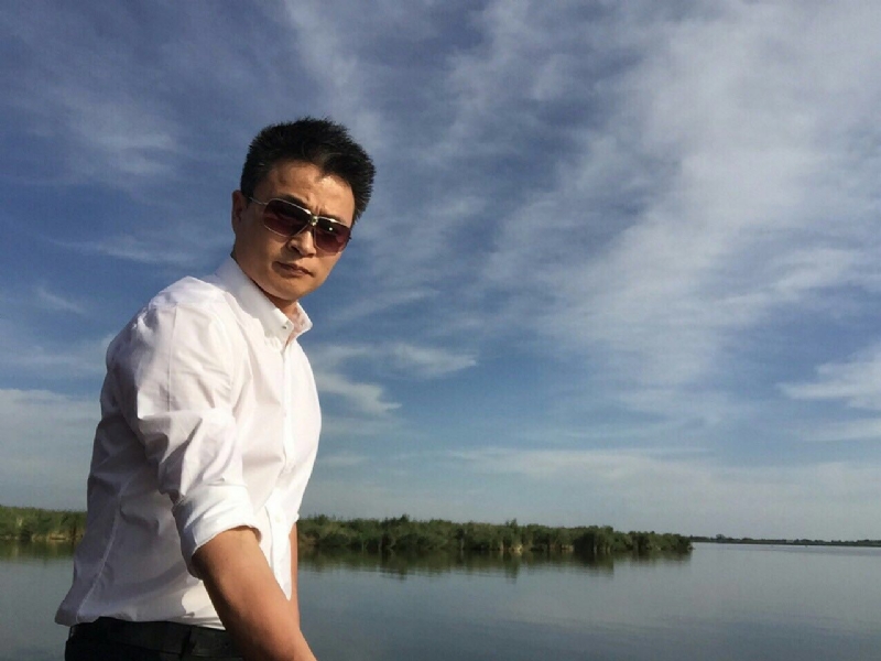罗的第一张照片--光泽婚介网