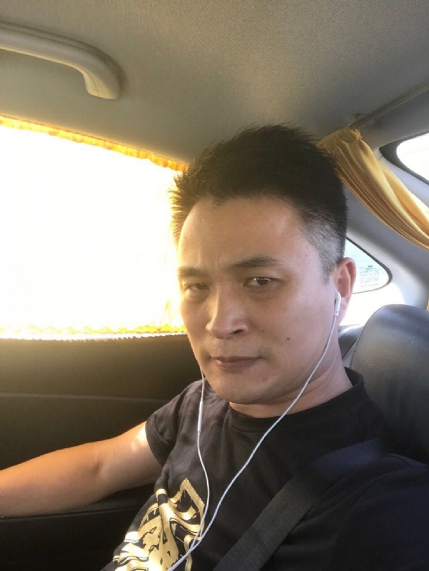 罗的第二张照片--光泽婚介网