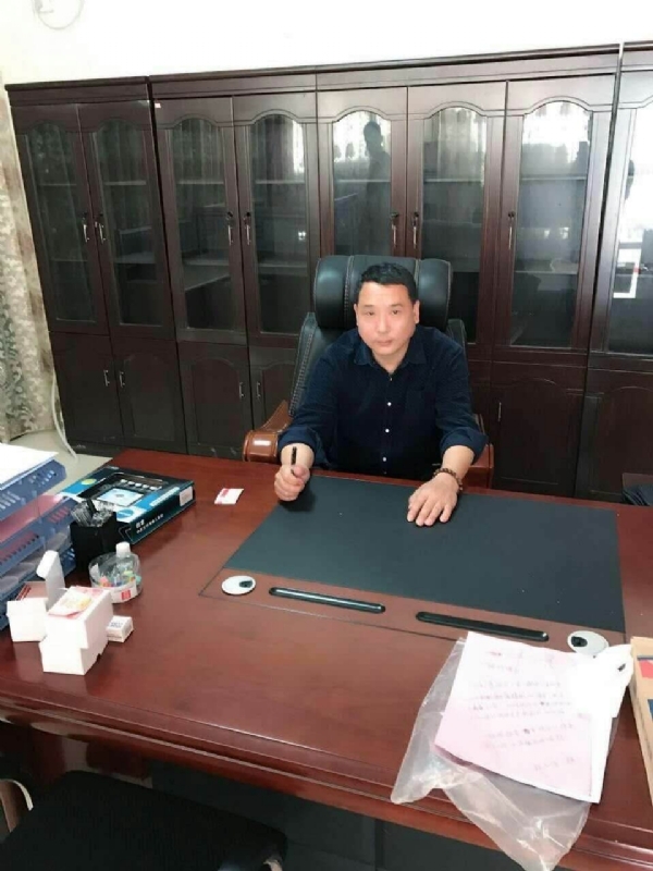 艺术家的第一张照片--光泽婚介网