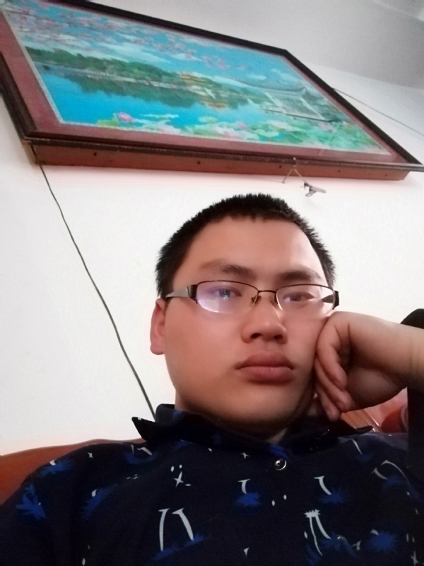 90男孩的第一张照片--光泽婚介网