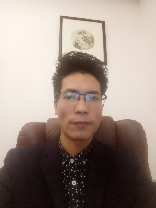 爱也要以诚相待的第一张照片--光泽婚介网