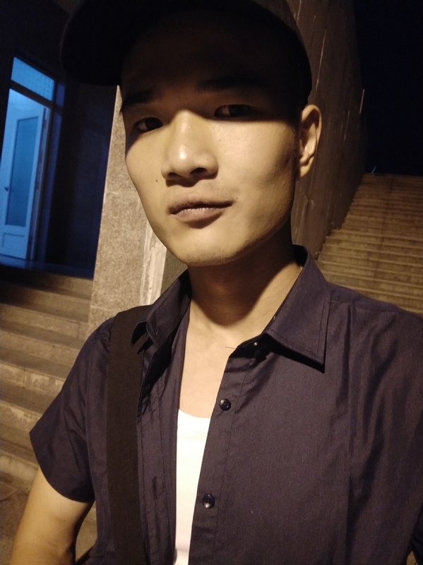 各取所需的第一张照片--光泽婚介网