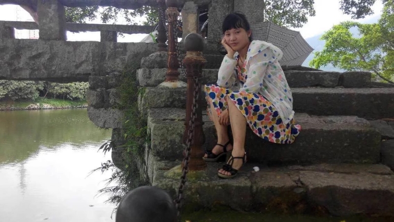 女子悠然的第一张照片--光泽婚介网