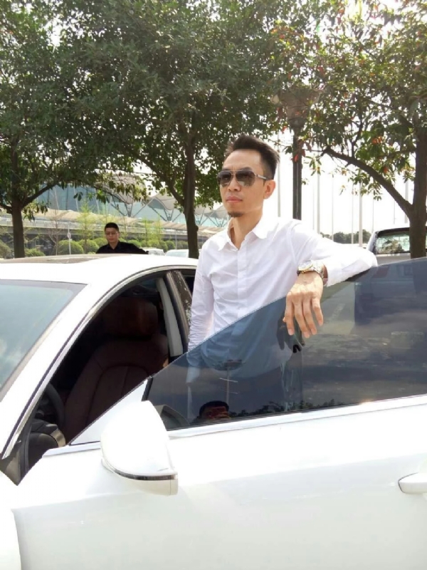 杨岳的第一张照片--光泽婚介网