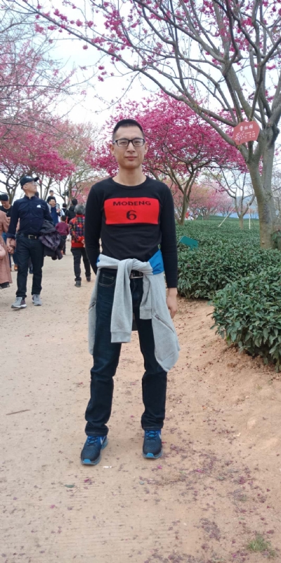 小梁的第一张照片--光泽婚介网
