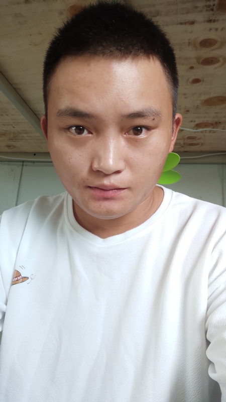 水里面的云呀的第一张照片--光泽婚介网