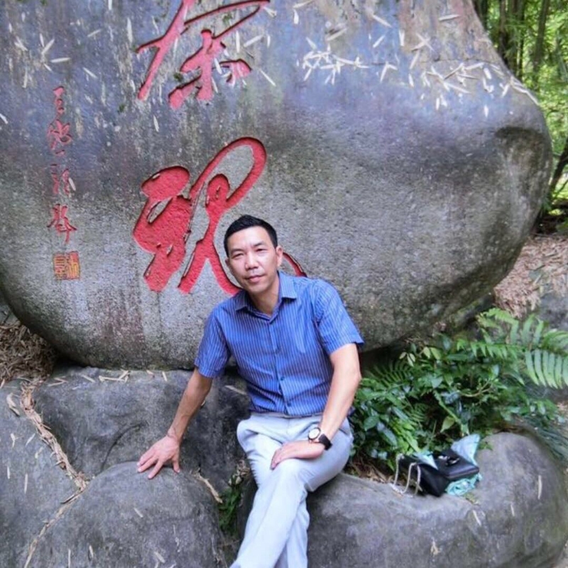 老·黄的第一张照片--光泽婚介网