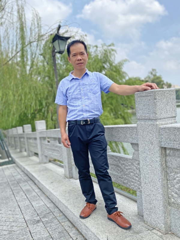 奇峰向阳的第一张照片--光泽婚介网