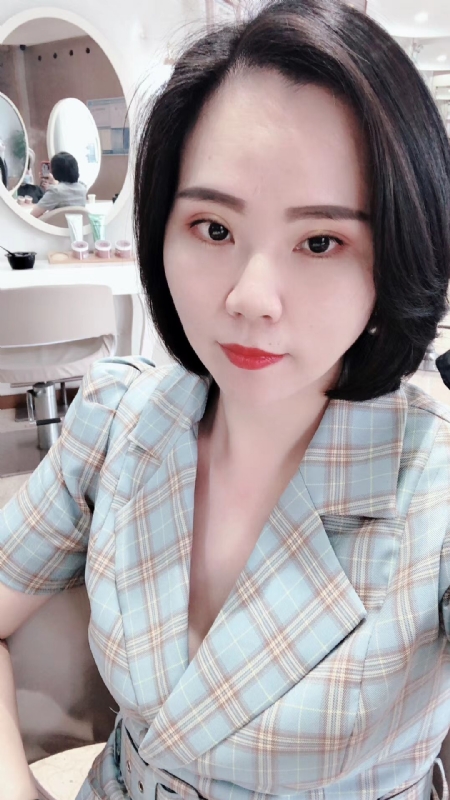固执的第一张照片--光泽婚介网