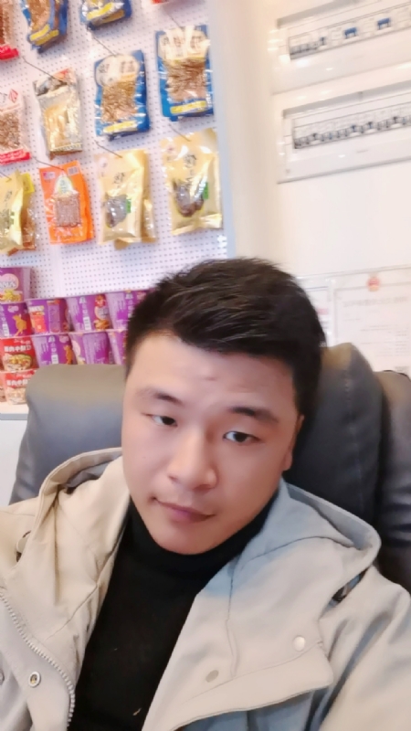 小宇的第一张照片--光泽婚介网