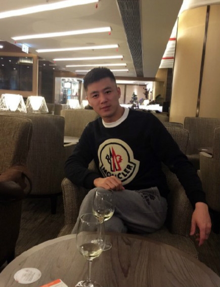 吴辉的第一张照片--光泽婚介网
