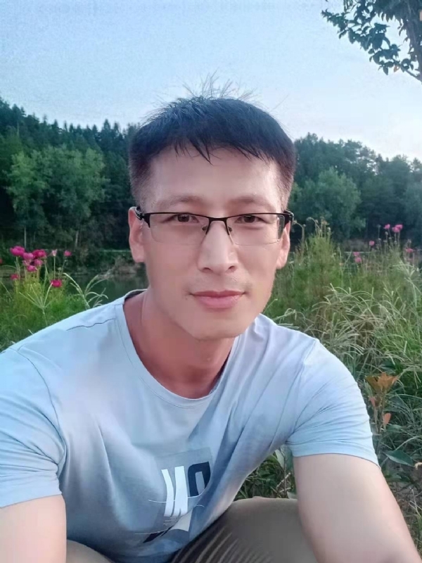 零零柒的第一张照片--光泽婚介网