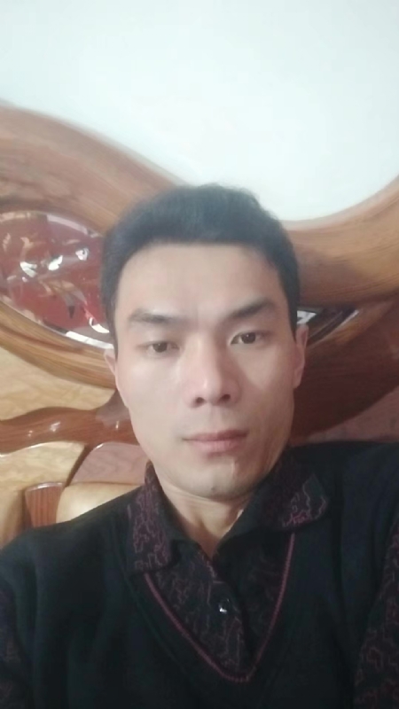 错把真心喂了狗的第四张照片--光泽婚介网