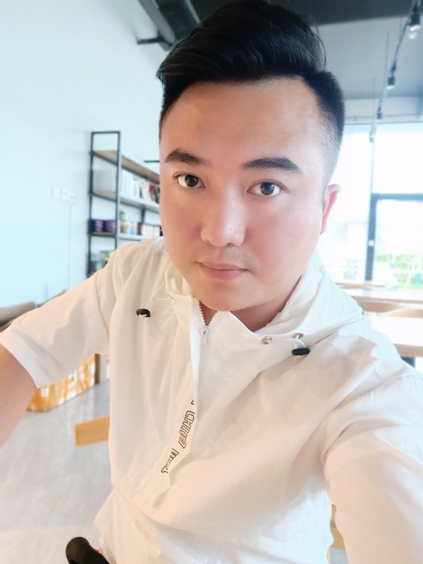王先生的第一张照片--光泽婚介网