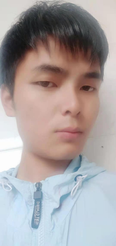 安静的男生的第一张照片--光泽婚介网
