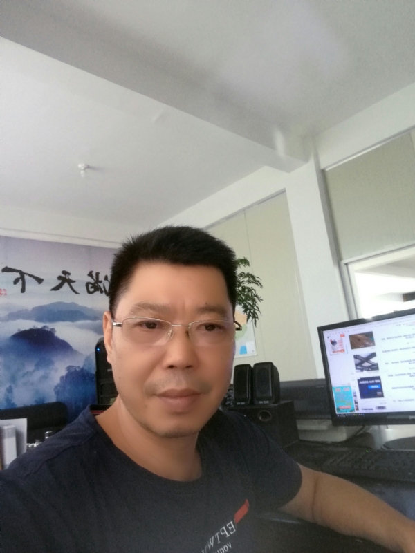 心平气和的第一张照片--光泽婚介网