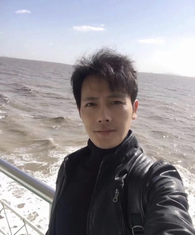 疯狂的小鱼的第一张照片--光泽婚介网
