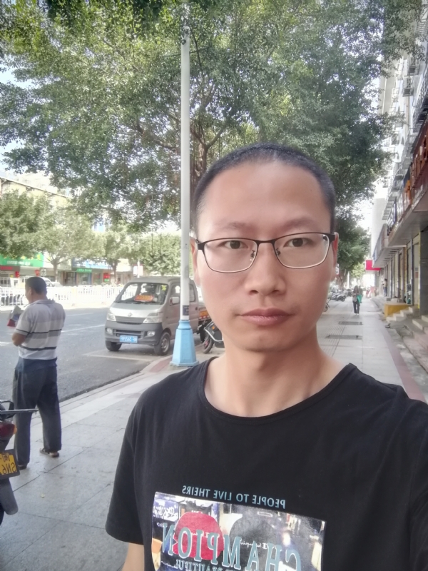 老虎的第一张照片--光泽婚介网
