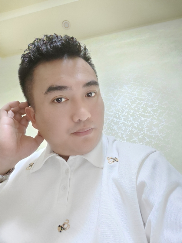 哈哈先生的第一张照片--光泽婚介网