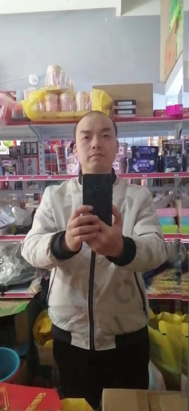 便利店的第一张照片--光泽婚介网