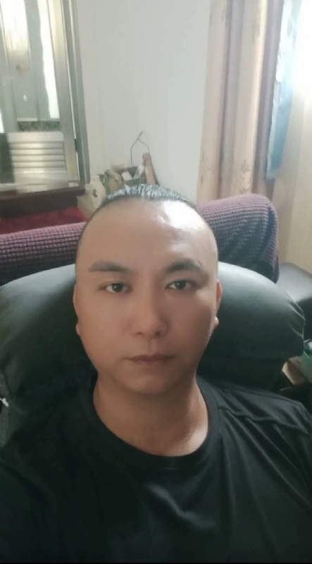 施逸森的第一张照片--光泽婚介网