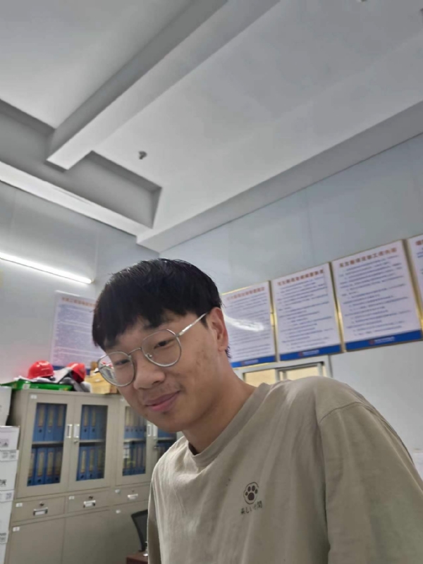 牛子弟的第一张照片--光泽婚介网