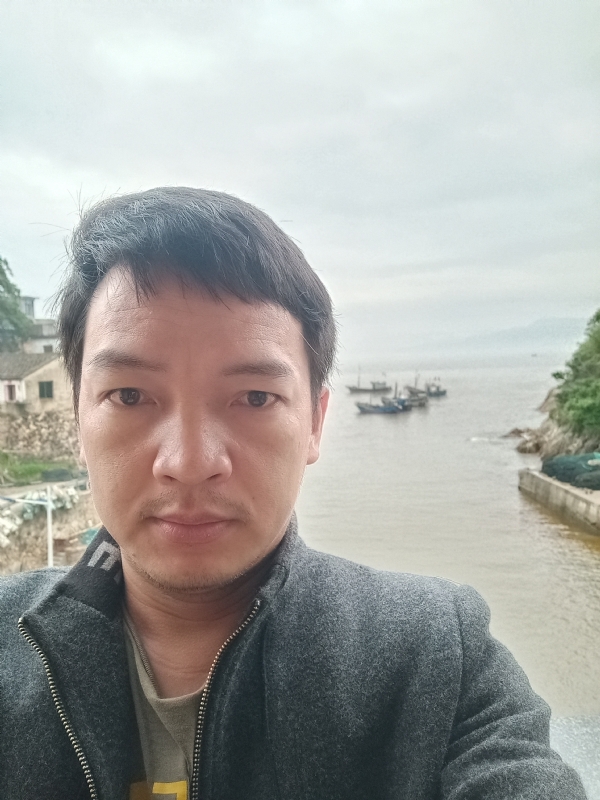 啊亮的第一张照片--光泽婚介网