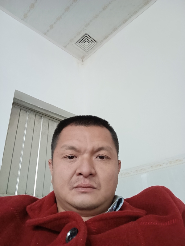 兰成龙的第一张照片--光泽婚介网