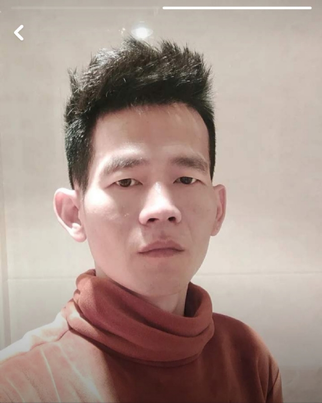 白了少年头的第一张照片--光泽婚介网