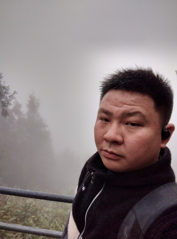 何何何的第一张照片--光泽婚介网