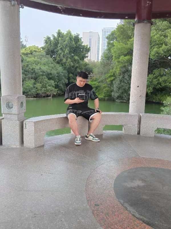 不善挽留的第一张照片--光泽婚介网