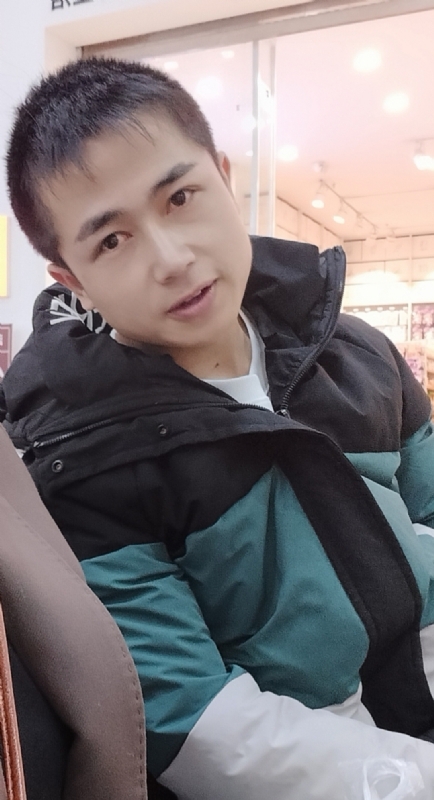 不骄不躁的第一张照片--光泽婚介网