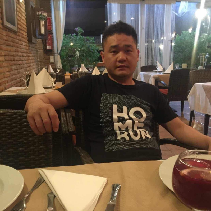 海外游子的第三张照片--光泽婚介网