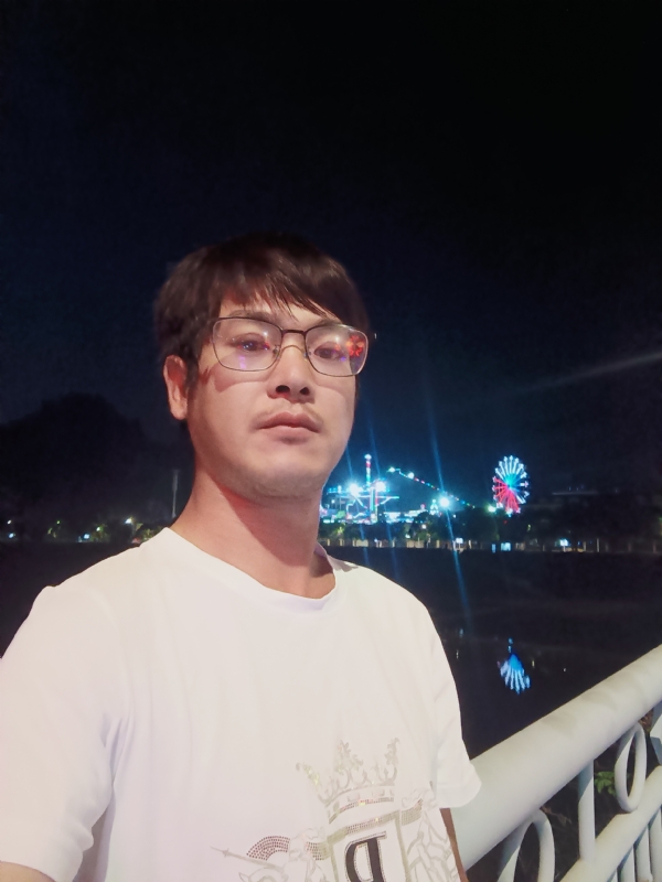 任豐的第一张照片--光泽婚介网