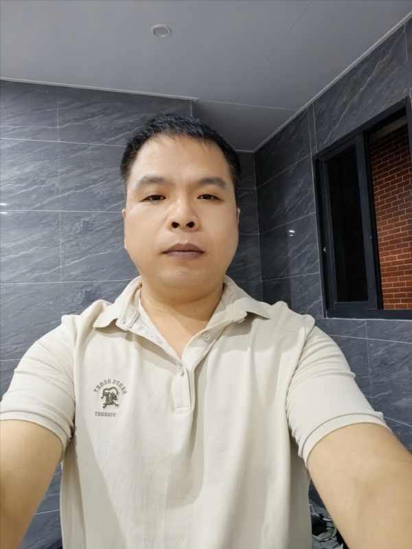 刘两水的第一张照片--光泽婚介网