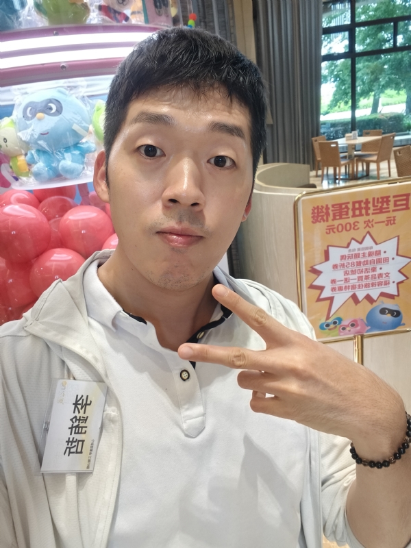 銪哲的第一张照片--光泽婚介网